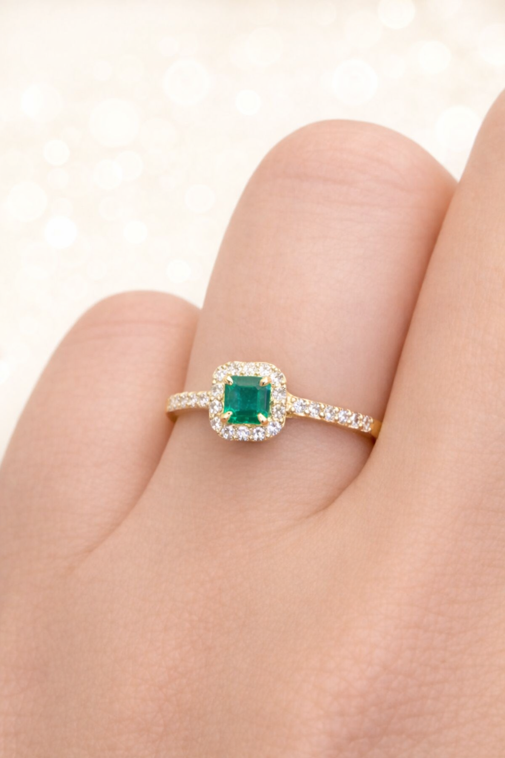 Anillo Esmeraldas y Diamantes 18K - Image 2
