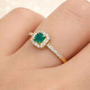 Anillo Esmeraldas y Diamantes 18K